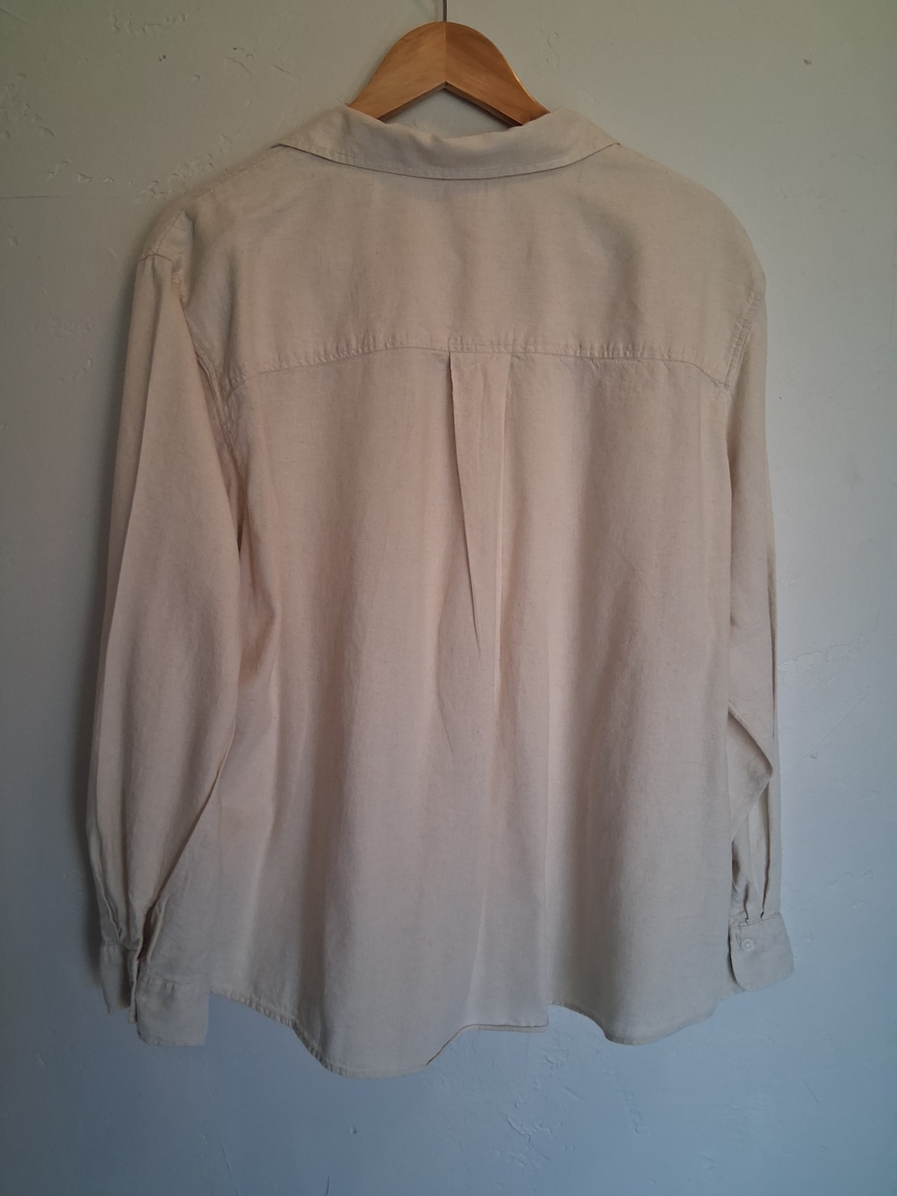 H&M Linen Blend Button Down Shirt Women’s XL Beige Long Sleeve Lightweight Blous - Picture 9 of 9
